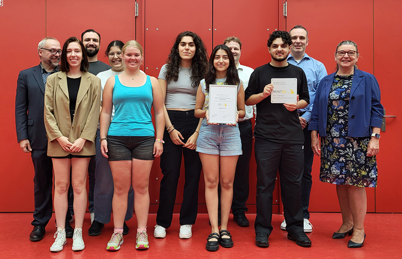 Gustav-Heinemann-Schule in nationales Schulnetzwerk für MINT Spitzenförderung aufgenommen