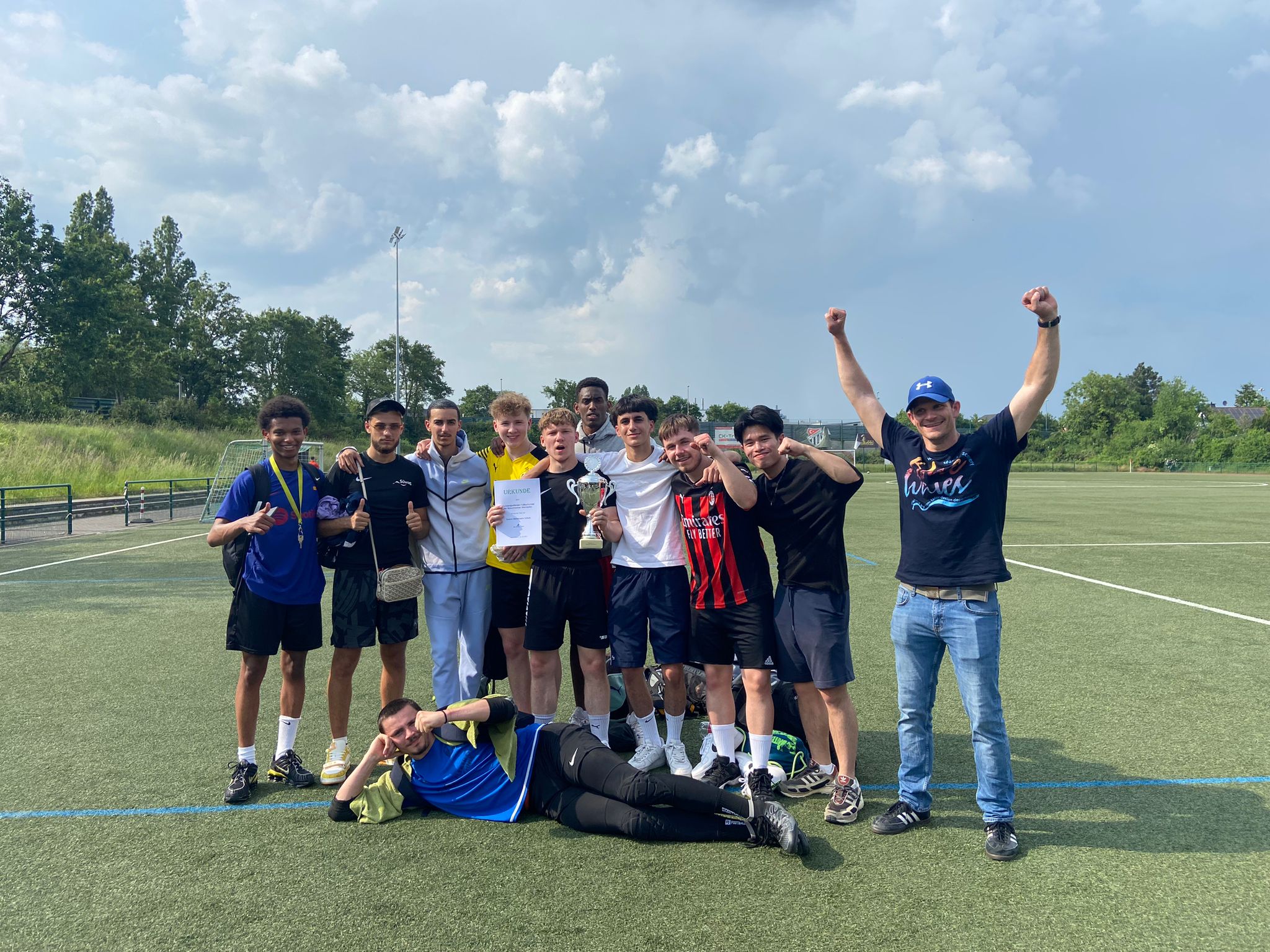 GHS-Team siegt beim Rüsselsheimer Oberstufenturnier