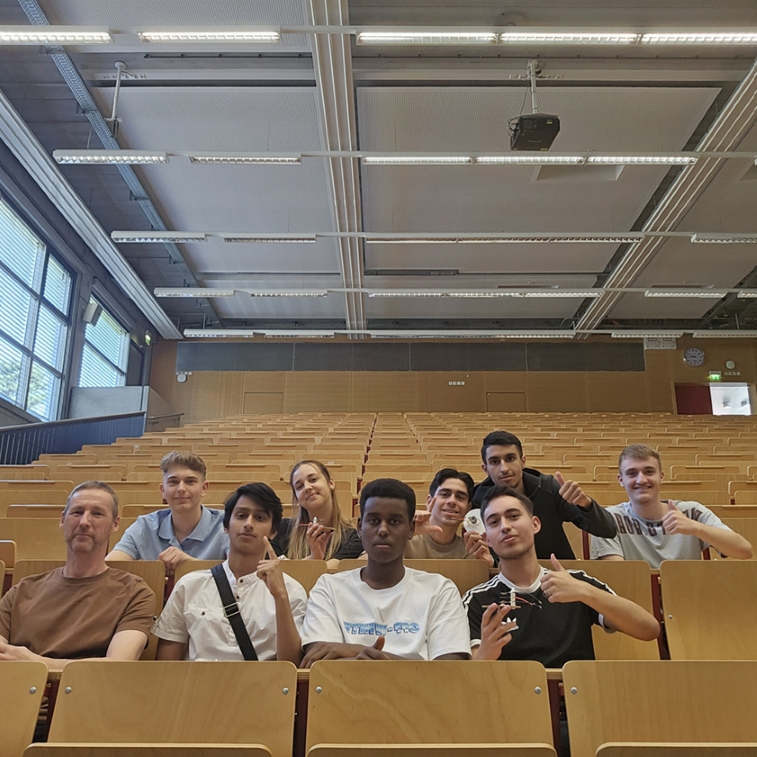 Besuch des NaT-Labs der Johannes-Gutenberg-Universität Mainz