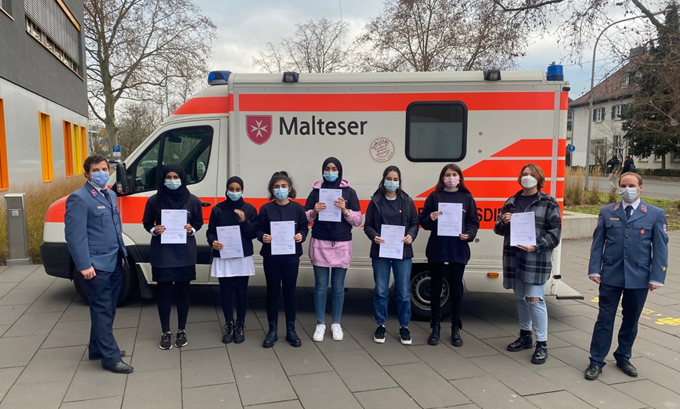 Neue Schulsanitäter und Schulsanitäterinnen haben ihren Dienst aufgenommen